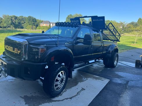 Used 2016 Ford F450 Lariat w/ Lariat Ultimate Package image 2