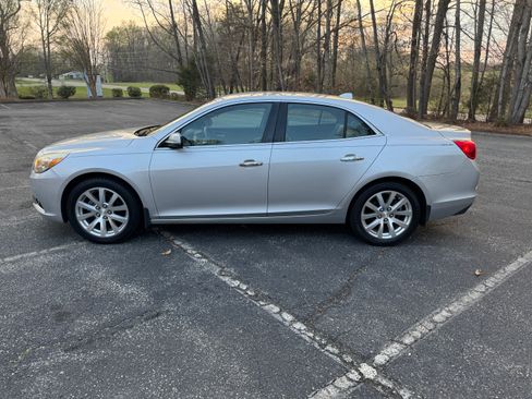 Used 2013 Chevrolet Malibu LTZ image 5