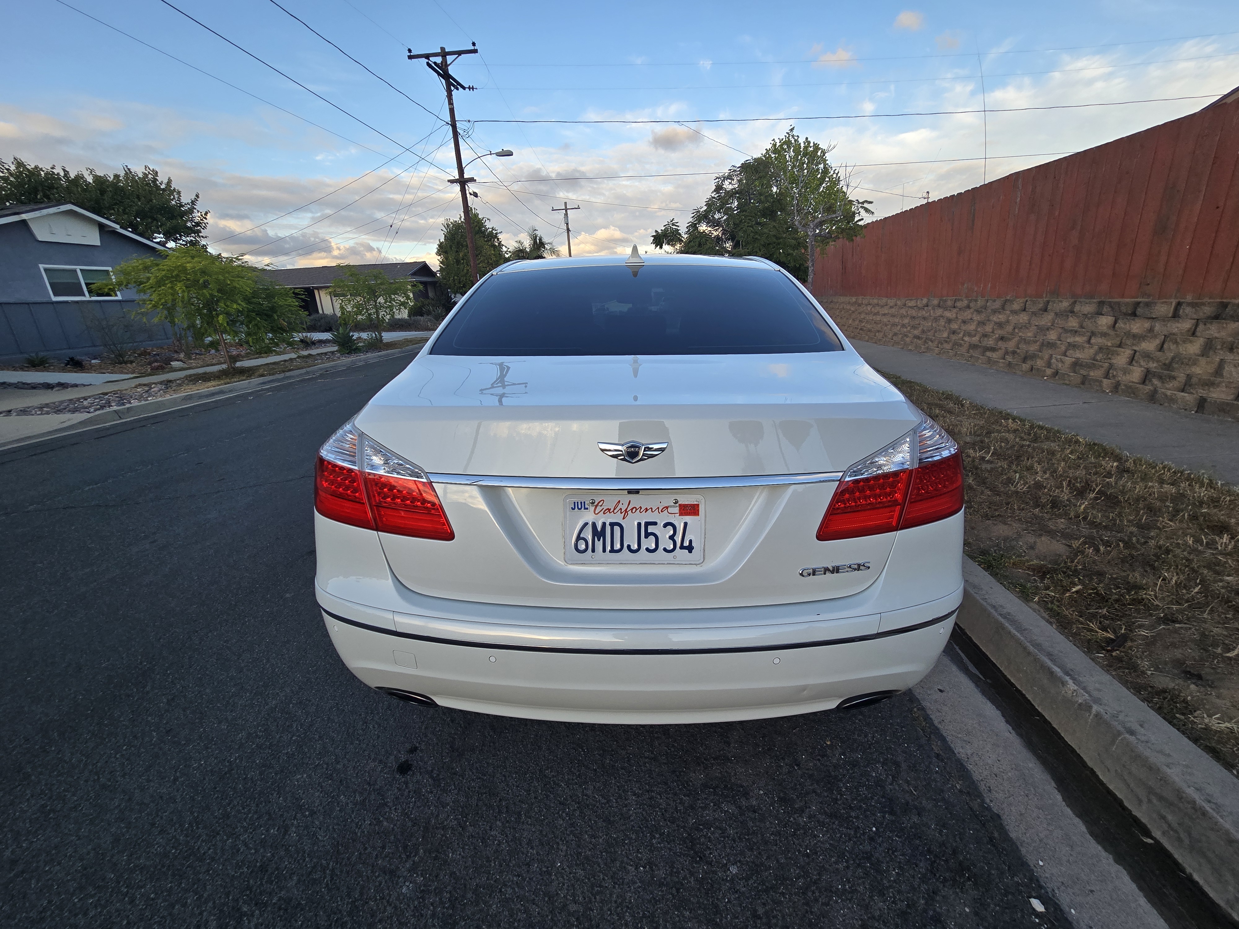 Used 2009 Hyundai Genesis 3.8 w/ Technology Pkg 4 RWD image 6