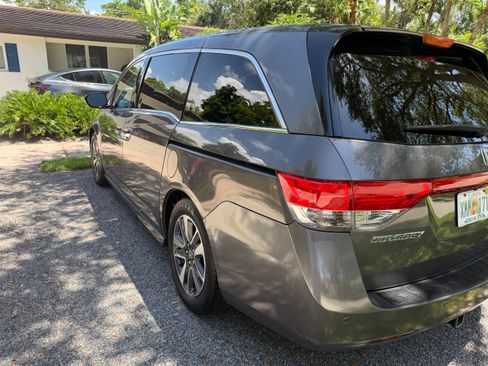 Used 2015 Honda Odyssey Touring image 6