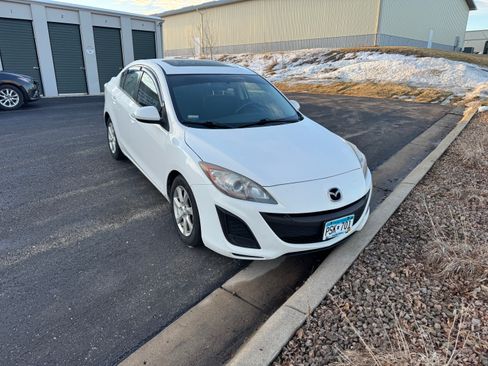 Used 2011 MAZDA MAZDA3 i Touring image 1