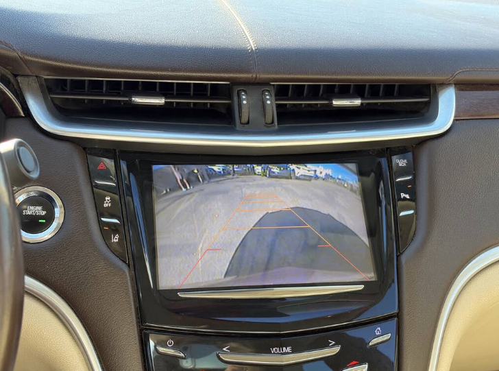 Used 2013 Cadillac XTS Premium AWD/4WD image 16