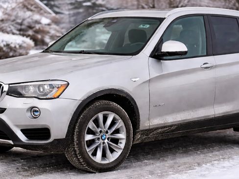 Used 2017 BMW X3 xDrive28i image 1