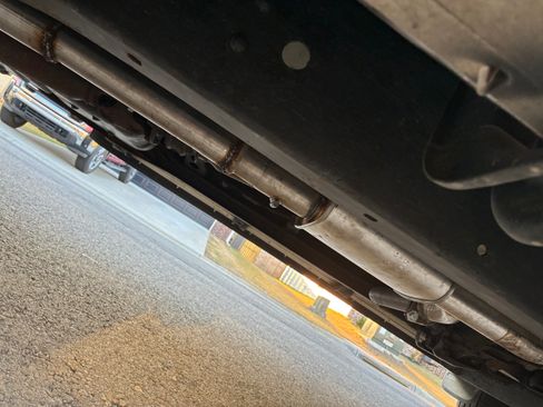 Used 2004 Toyota Tundra Limited image 11