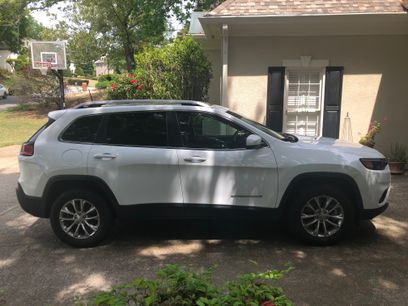 Used 2021 Jeep Cherokee Latitude Lux w/ Sun & Sound Group
