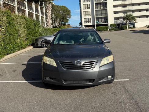 Used 2009 Toyota Camry XLE image 9