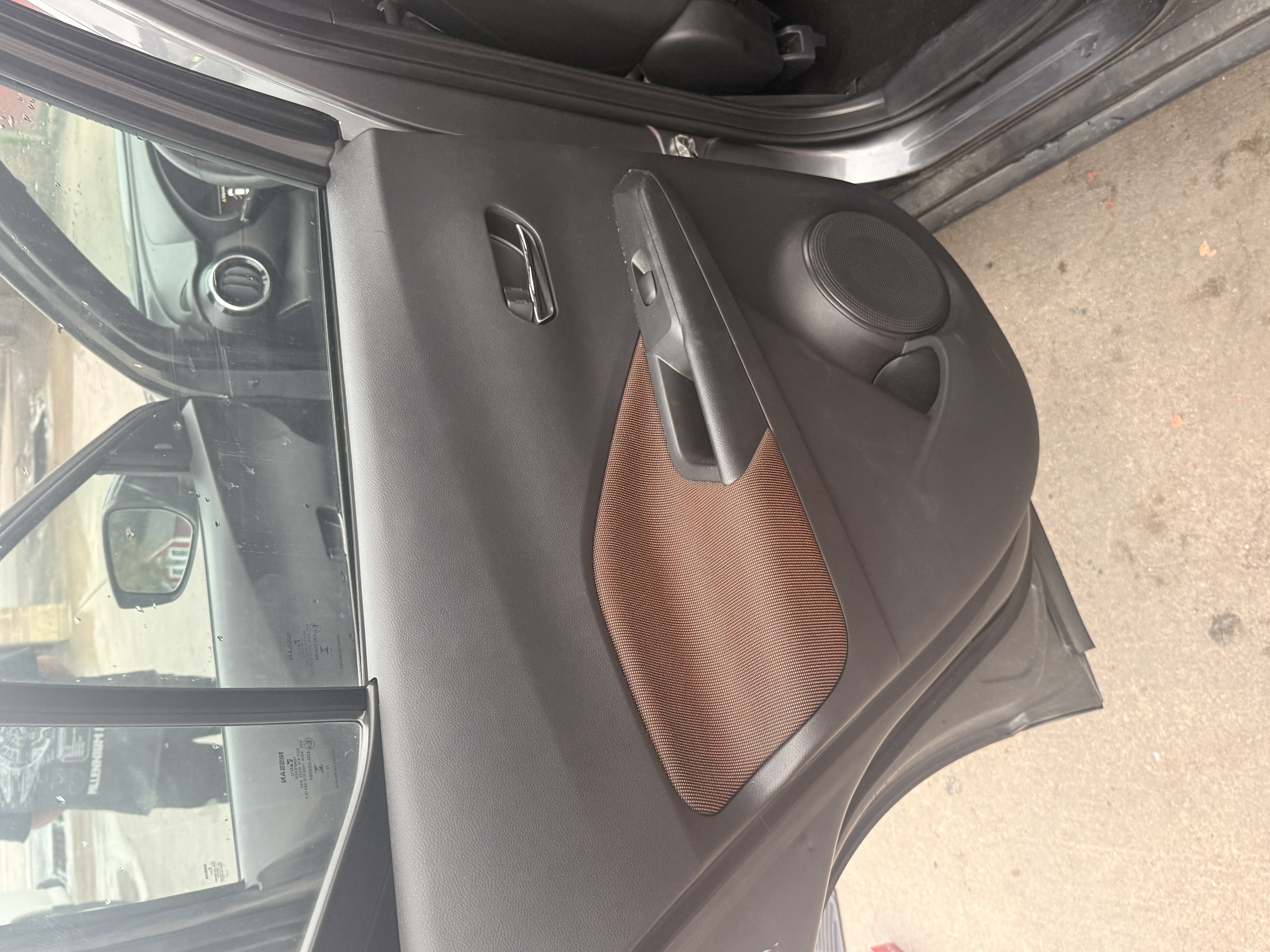 Used 2024 Nissan Kicks SR FWD image 12