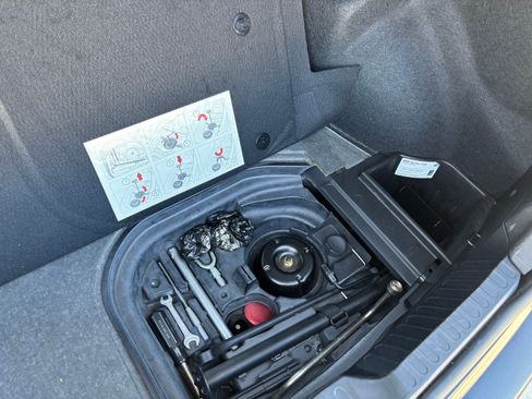 Used 1995 BMW 318ti Hatchback RWD image 23