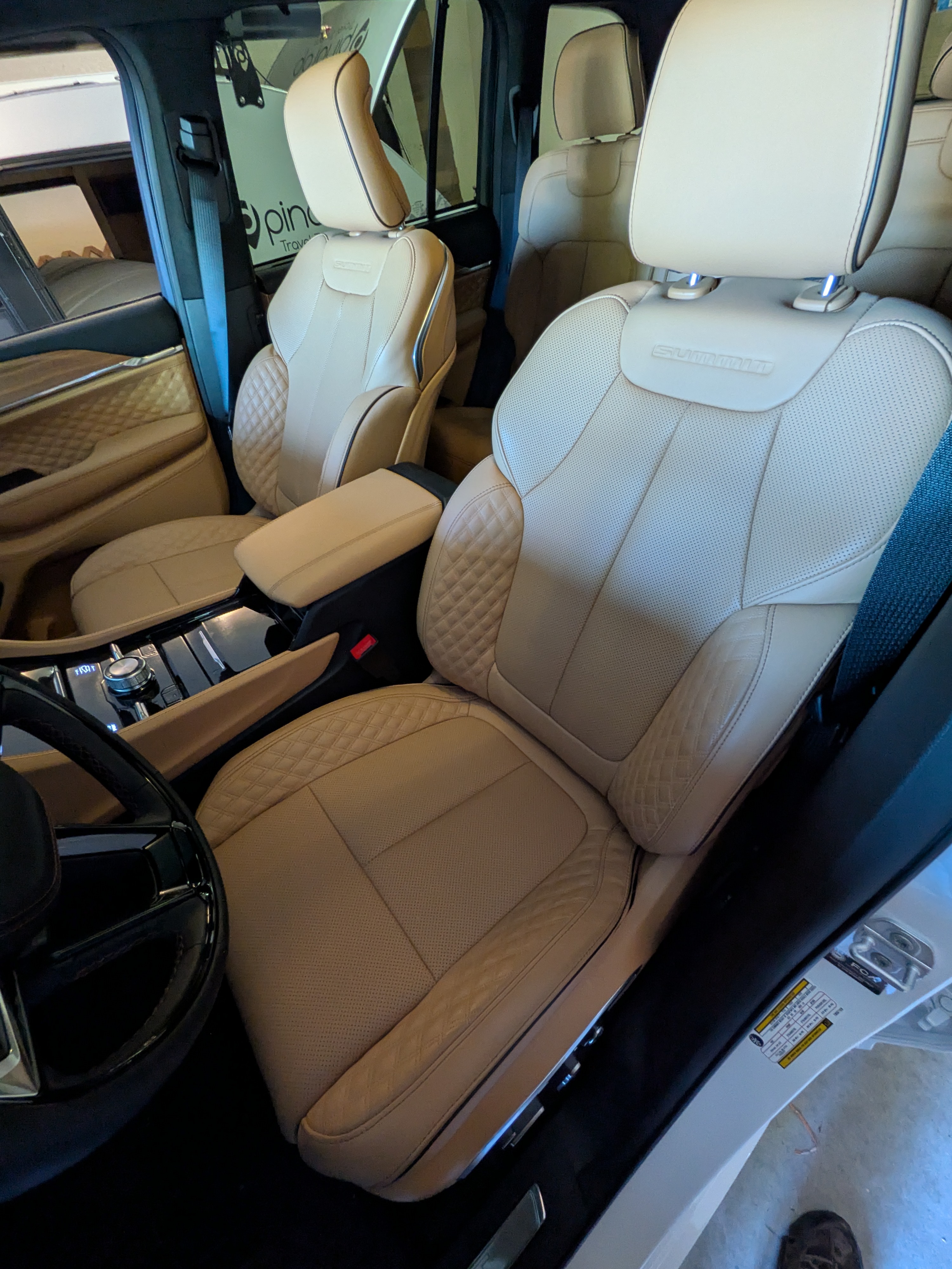 Used 2026 Jeep Grand Cherokee Summit AWD/4WD image 12