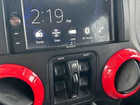 Used 2014 Jeep Wrangler Unlimited Sport w/ Quick Order Package 24S image 18