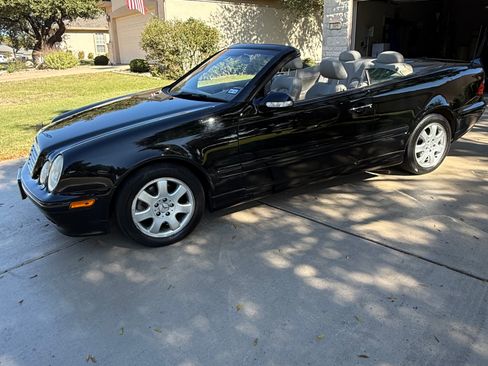 Used 2003 Mercedes-Benz CLK 320 Cabriolet image 4