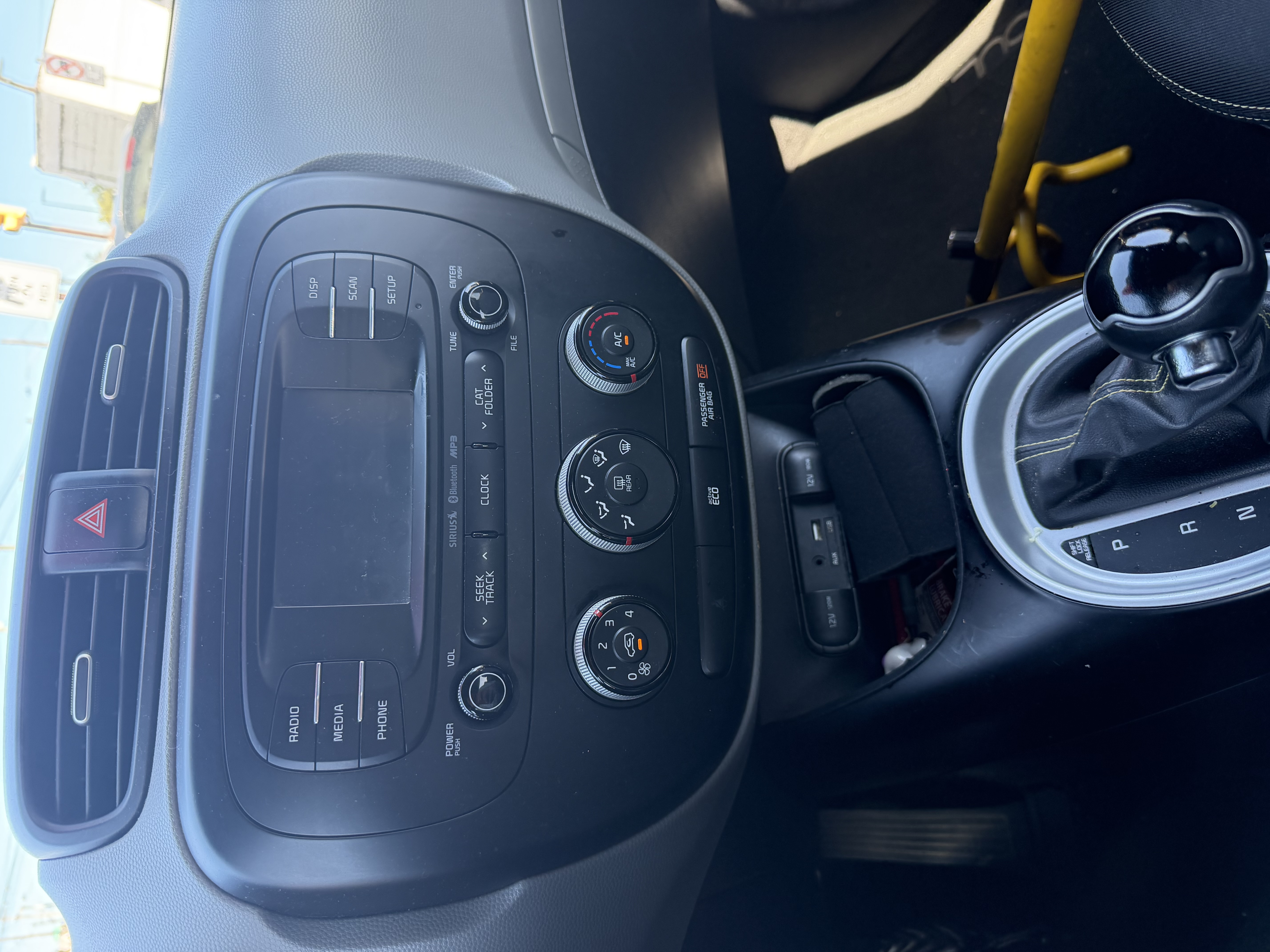 Used 2016 Kia Soul + FWD image 14