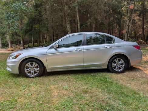 Used 2012 Honda Accord SE image 2