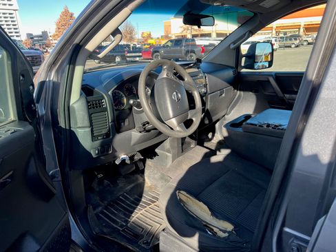 Used 2013 Nissan Titan SV w/ Tow Pkg image 13