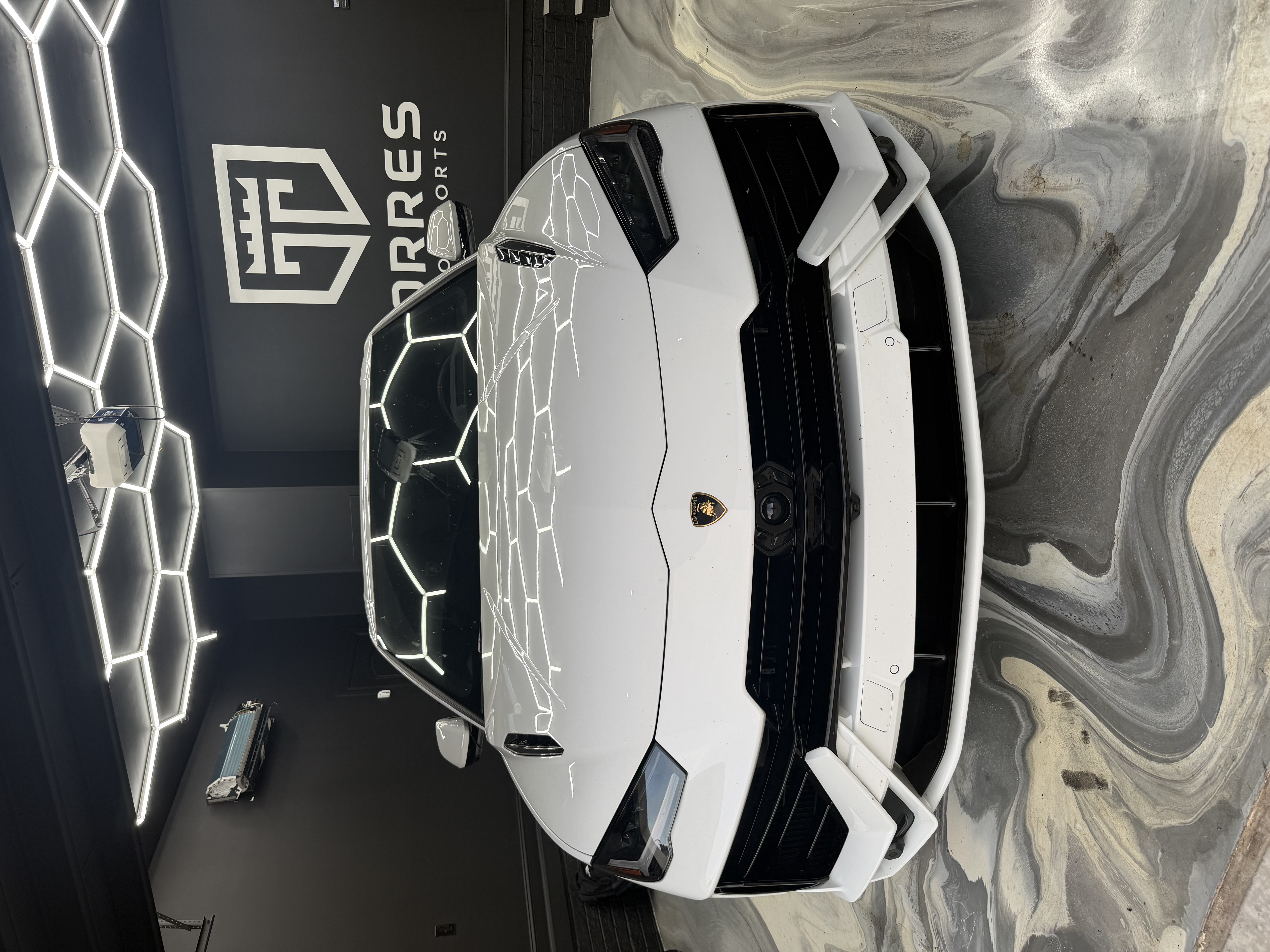 Used 2024 Lamborghini Urus S AWD/4WD image 2