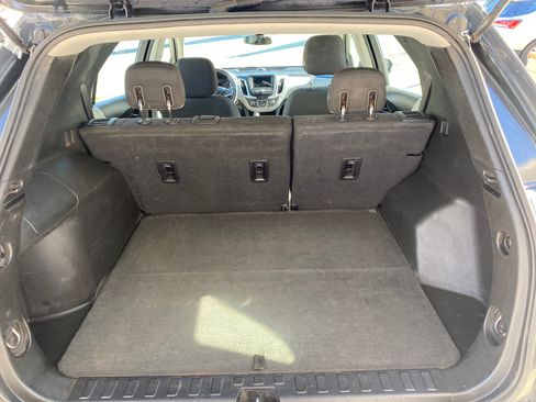Used 2019 Chevrolet Equinox LS FWD image 10
