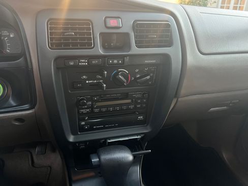 Used 1999 Toyota 4Runner SR5 image 16
