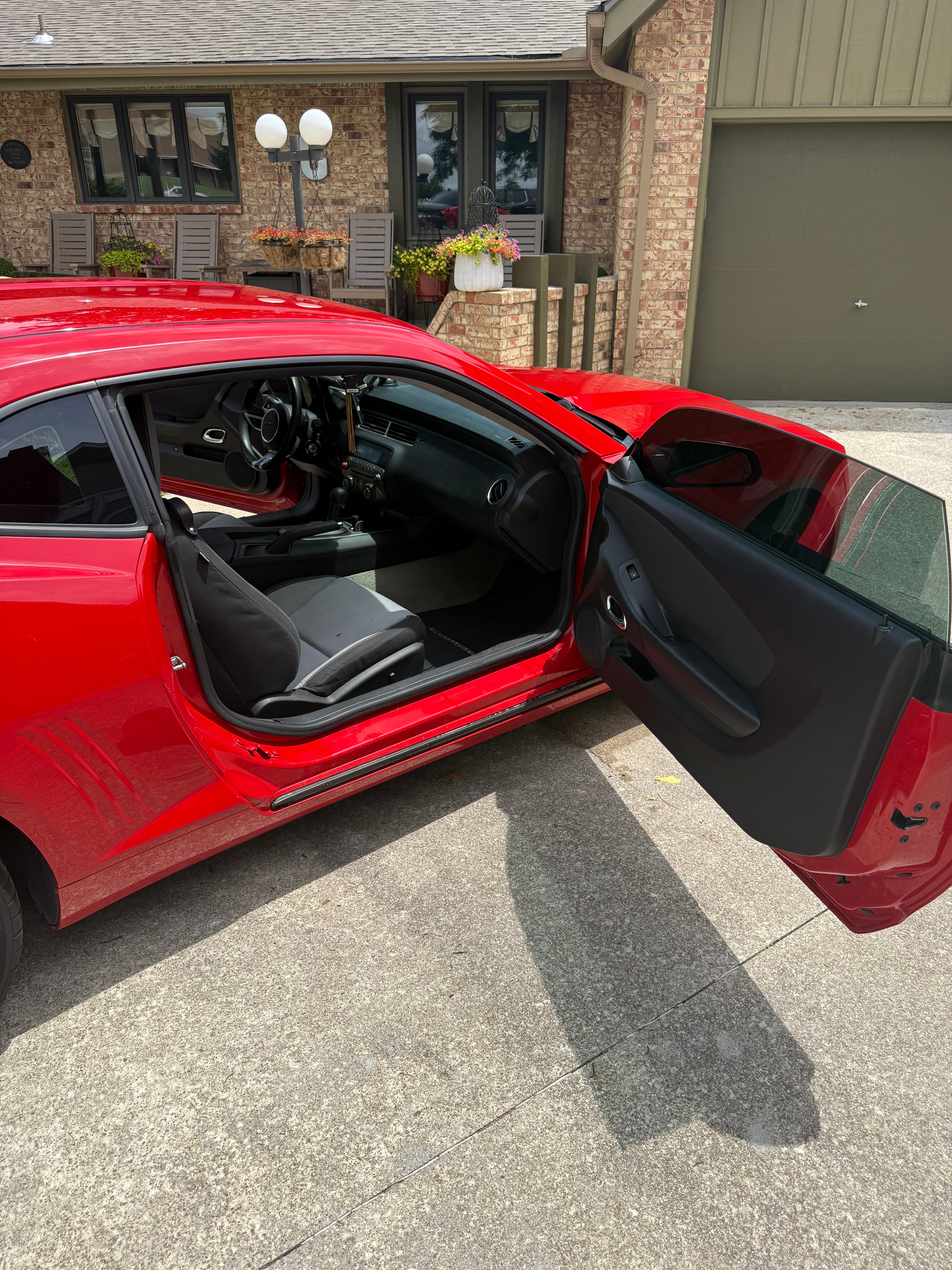 Used 2011 Chevrolet Camaro LT RWD image 15