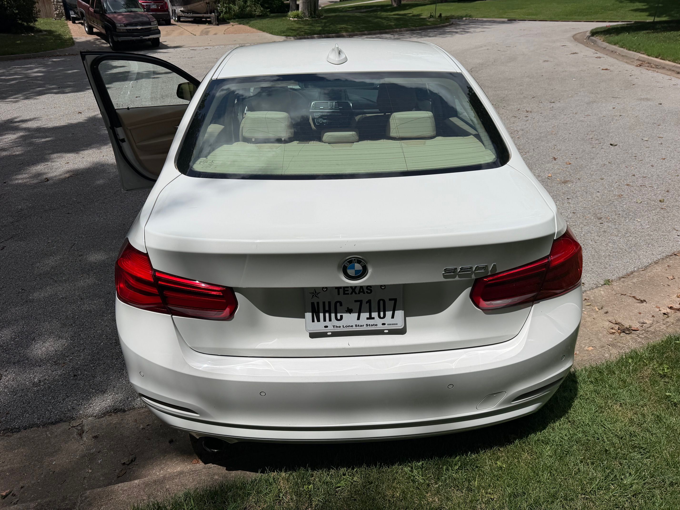 Used 2016 BMW 320i Sedan RWD image 11