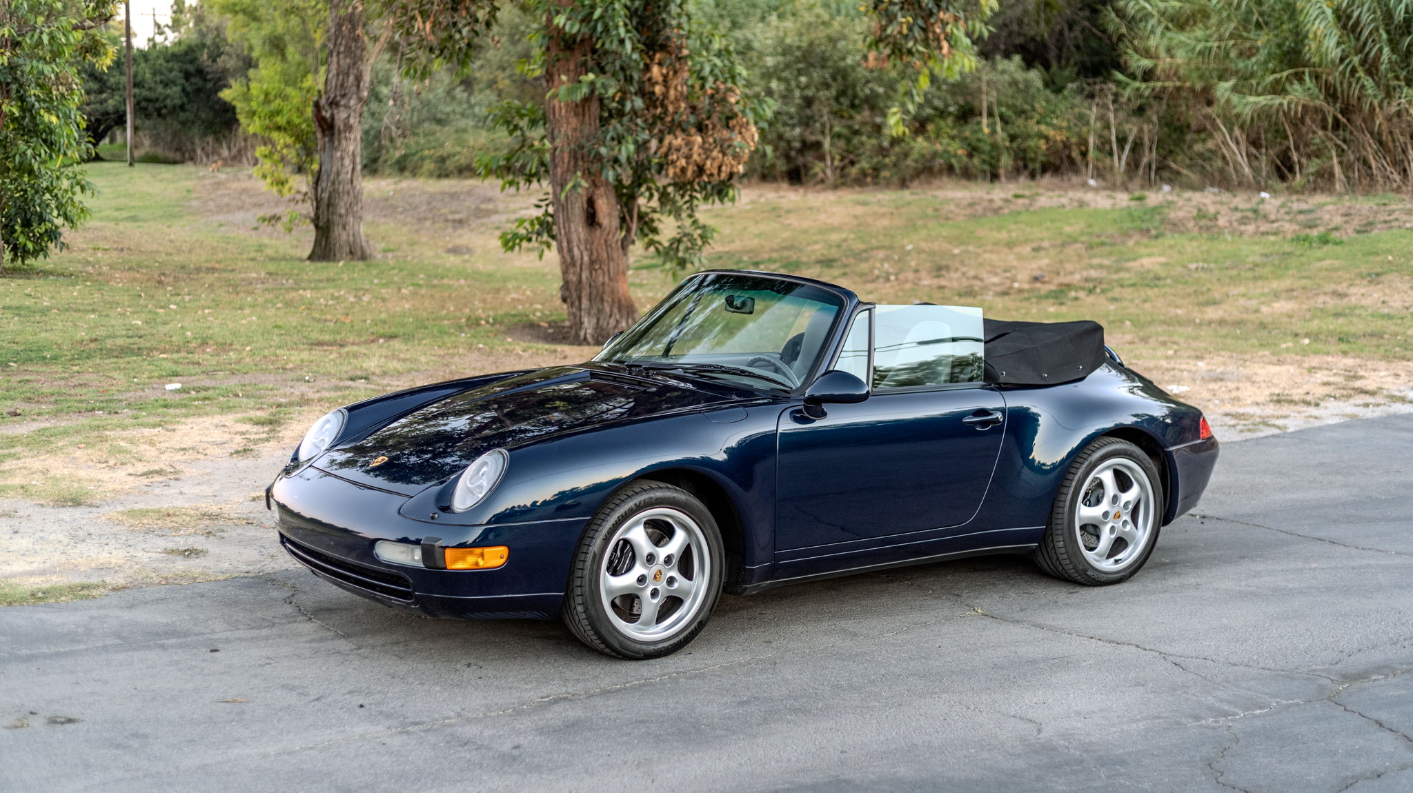 Used 1998 Porsche 911 Cabriolet image 16