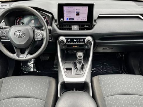 Used 2023 Toyota RAV4 XLE image 8