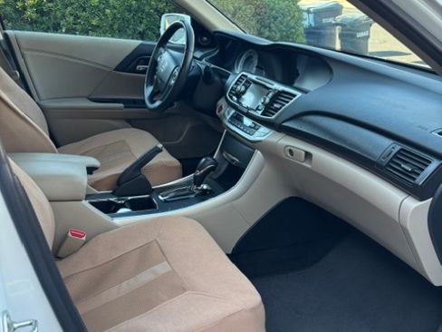 Used 2014 Honda Accord EX-L image 6
