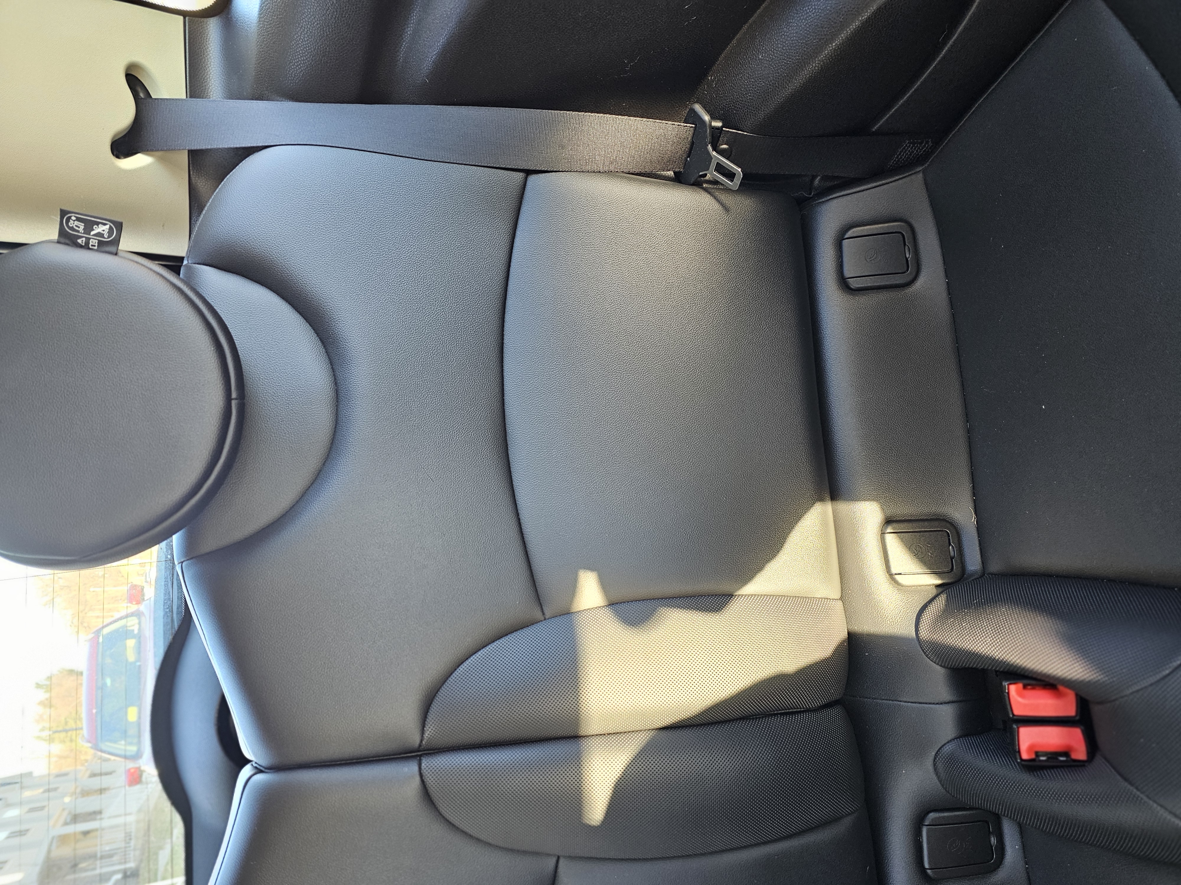 Used 2012 MINI Cooper Hardtop FWD image 11