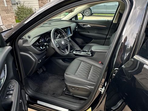 Used 2023 Buick Envision Avenir FWD image 12