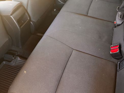 Used 2020 Toyota Corolla LE image 11