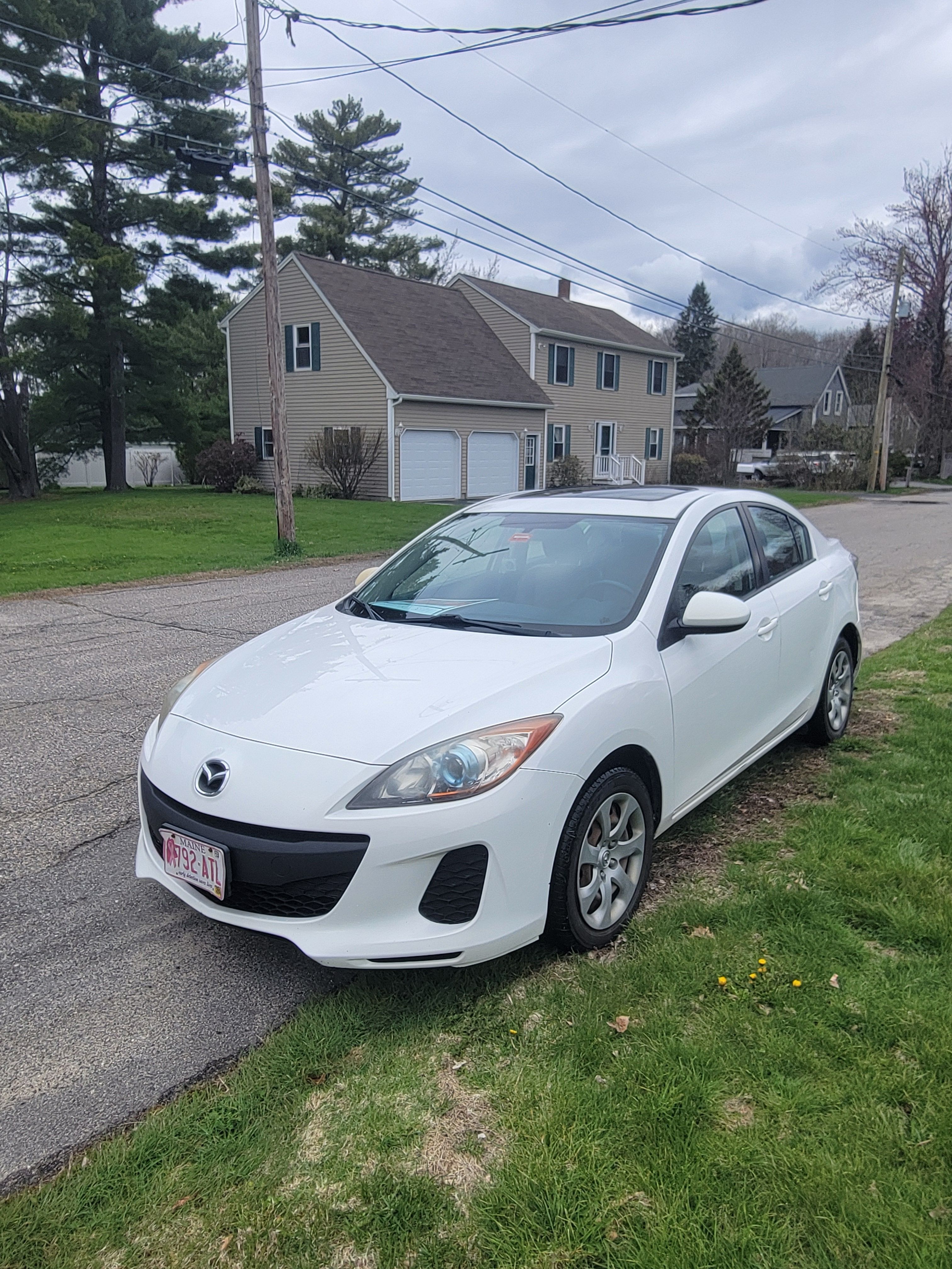 Used 2013 MAZDA MAZDA3 i Sport FWD image 1