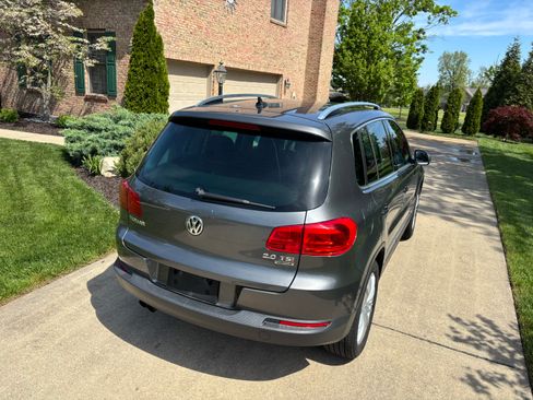 Used 2013 Volkswagen Tiguan SE image 5