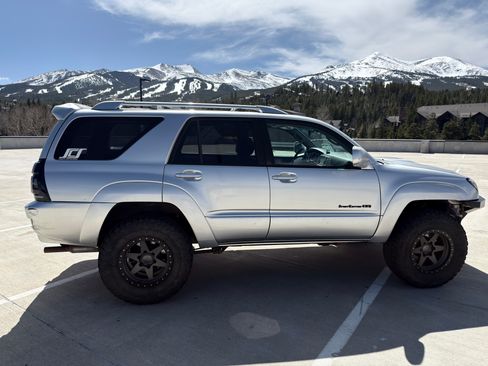 Used 2005 Toyota 4Runner Sport AWD/4WD image 12
