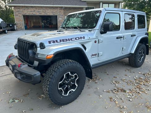 Used 2023 Jeep Wrangler Unlimited Rubicon image 4