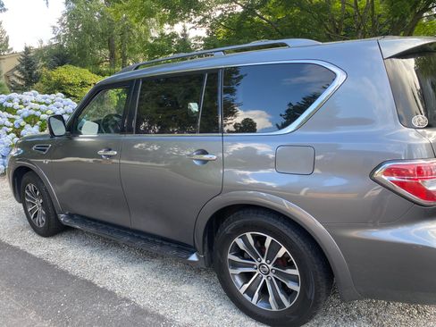 Used 2018 Nissan Armada SL w/ Premium Package AWD/4WD image 2