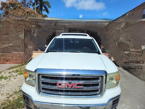 Used 2015 GMC Sierra 1500 2WD Regular Cab image 1