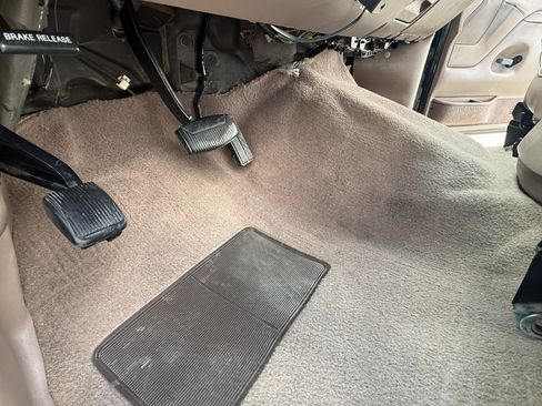 Used 1996 Ford Bronco image 20