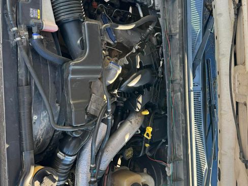 Used 2012 Ford F250 XL w/ XL Value Pkg image 13