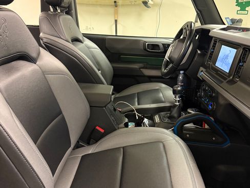 Used 2022 Ford Bronco Black Diamond AWD/4WD image 6