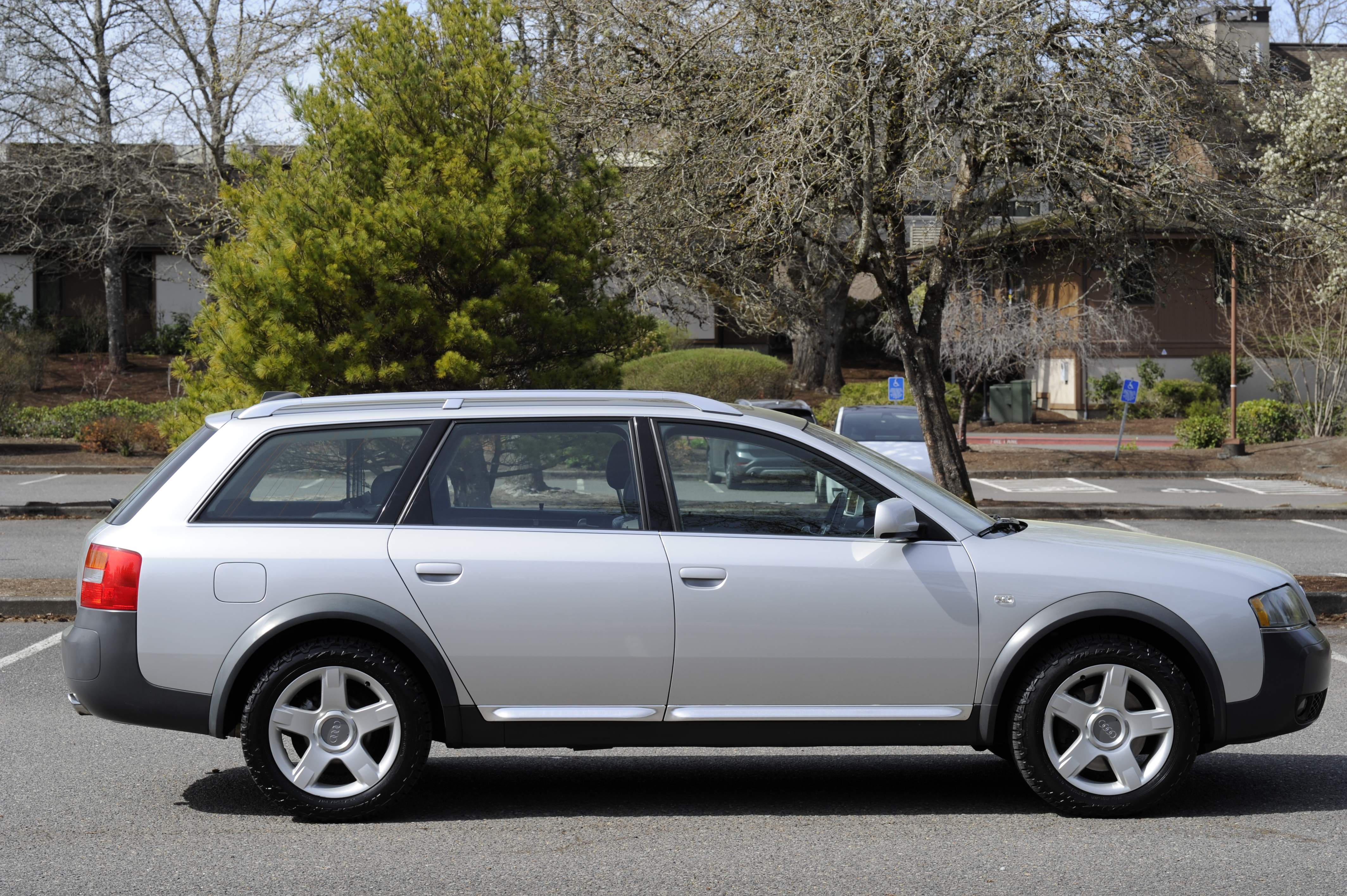 Used 2004 Audi allroad 2.7T AWD/4WD image 5