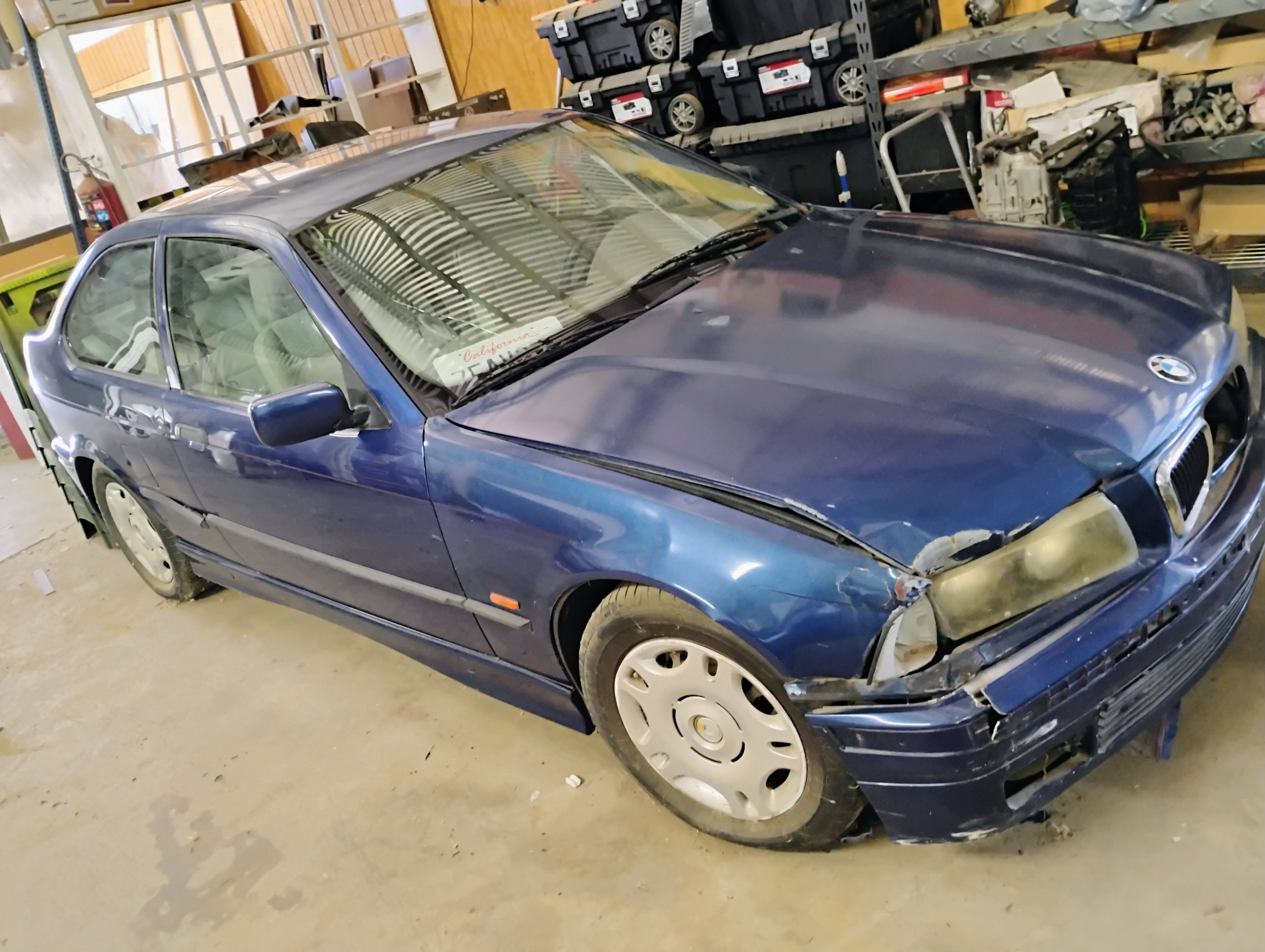 Used 1998 BMW 318ti Hatchback RWD image 9