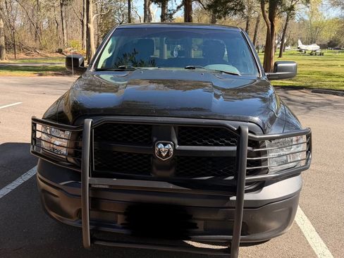 Used 2020 RAM 1500 Tradesman RWD image 2