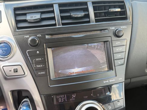 Used 2014 Toyota Prius V Three FWD image 13