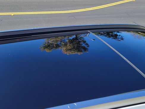 Used 2019 Hyundai Santa Fe Limited image 9