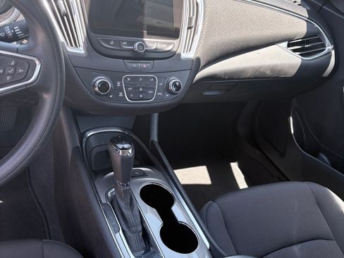Used 2020 Chevrolet Malibu LT FWD image 10