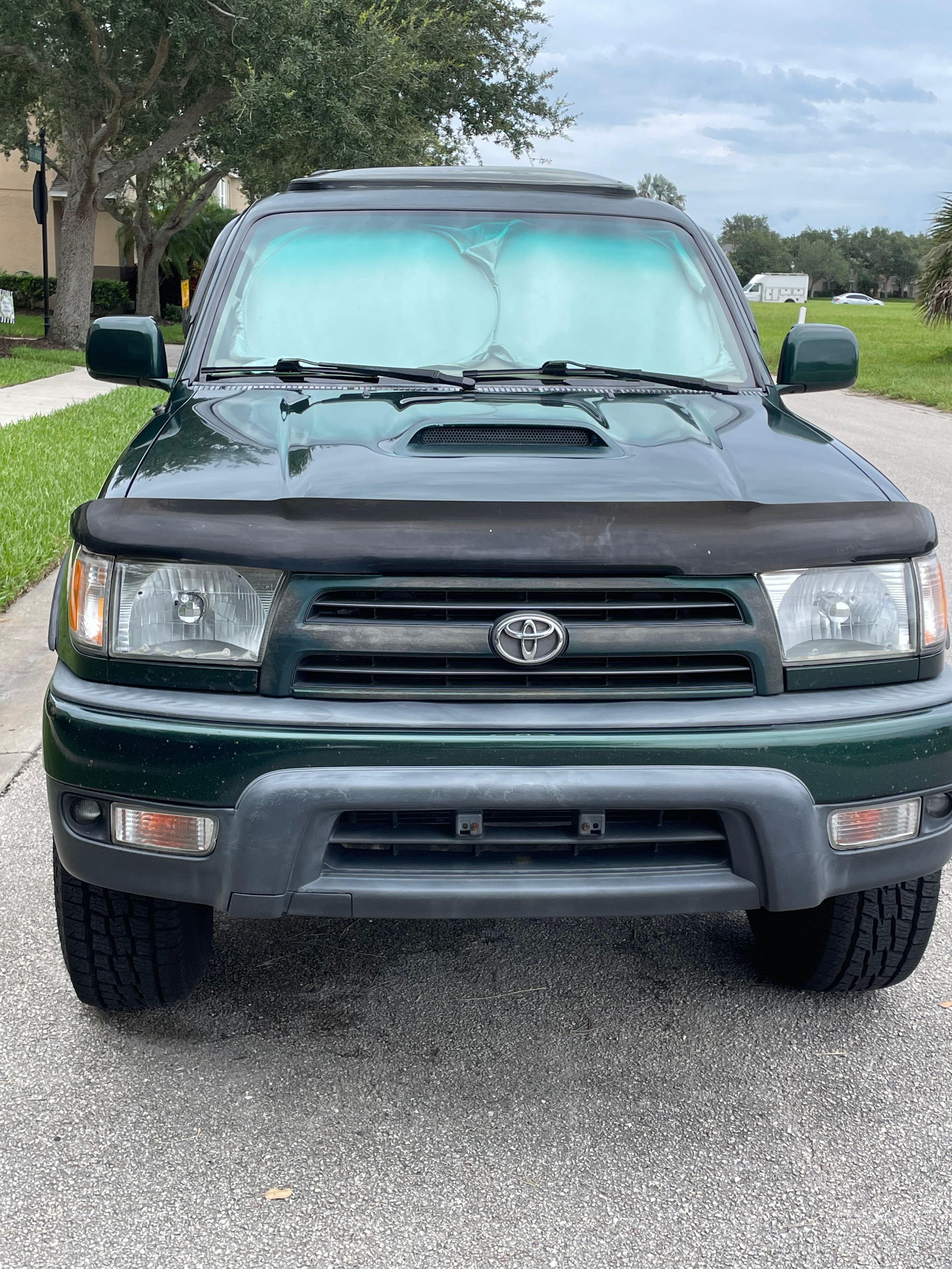 Used 1999 Toyota 4Runner SR5 w/ Upgrade Value Pkg 2 AWD/4WD image 2
