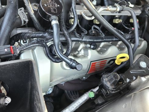 Used 2005 Ford Mustang GT Premium image 8