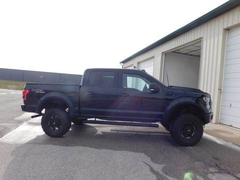 Used 2016 Ford F150 XLT w/ Equipment Group 302A Luxury image 4