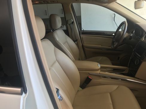 Used 2010 Mercedes-Benz GL 450 4MATIC image 9