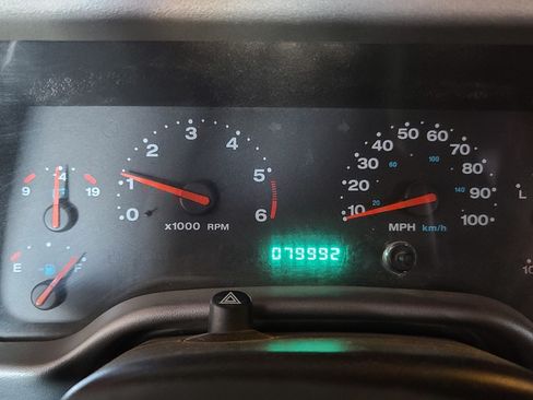 Used 2005 Jeep Wrangler Unlimited image 2