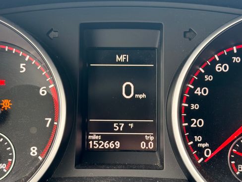 Used 2012 Volkswagen GTI 4-Door image 15